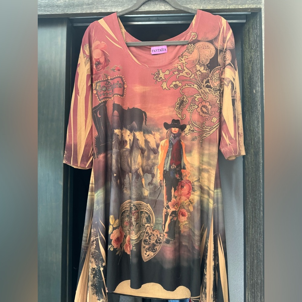 Fantazia Western Graphic Top